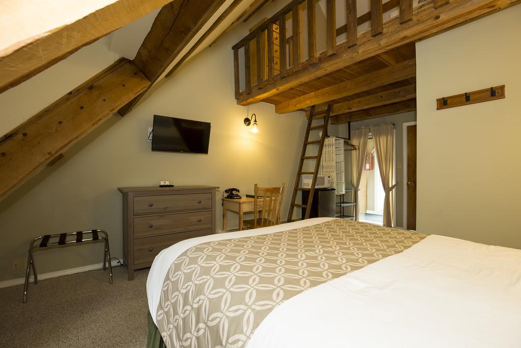 Columbine Inn & Conference Center Таос Ски Вали Екстериор снимка