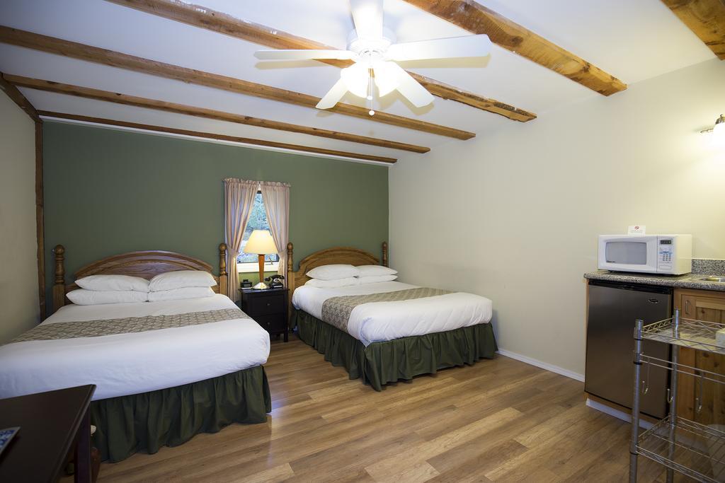 Columbine Inn & Conference Center Таос Ски Вали Екстериор снимка